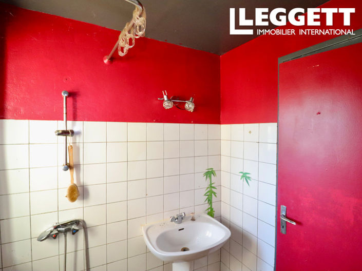 Image No.10-2 Bed House for sale