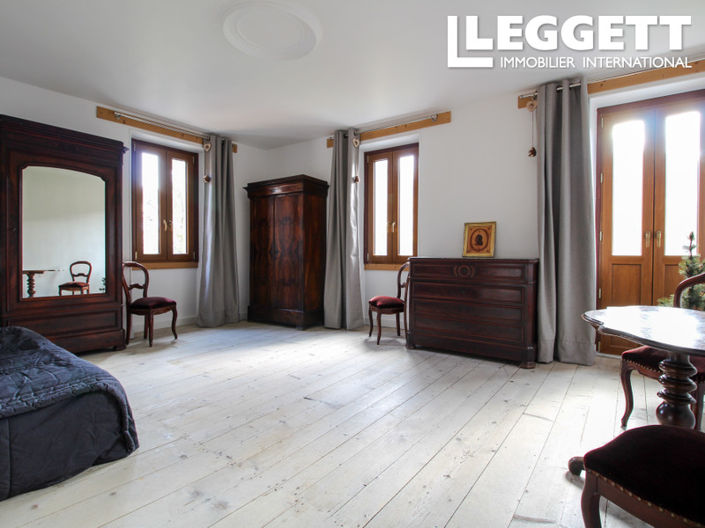 Image No.5-11 Bed House for sale