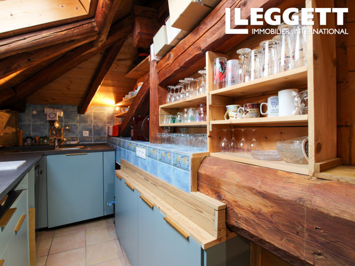 Image No.7-11 Bed House for sale