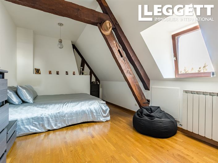 Image No.7-3 Bed House for sale