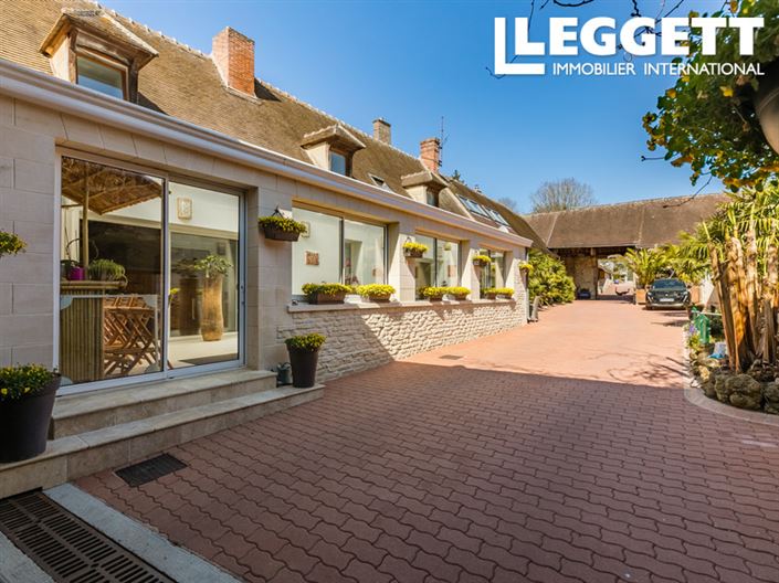 Image No.8-3 Bed House for sale