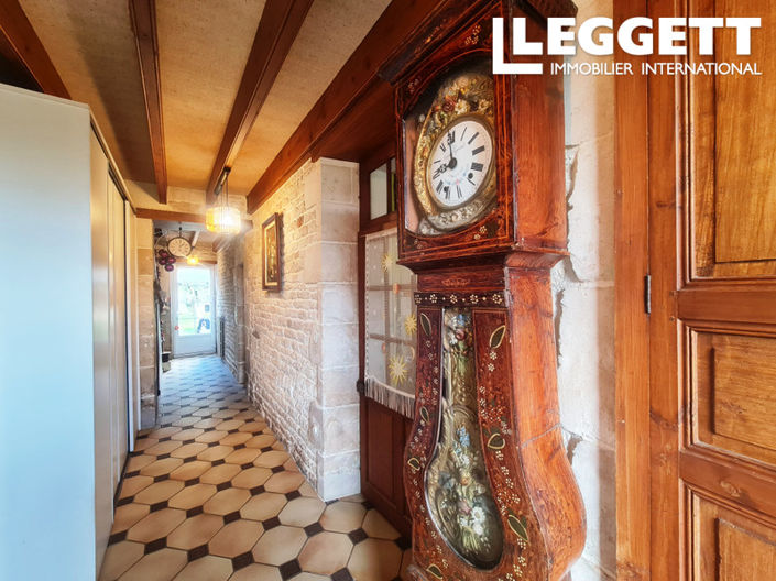 Image No.3-5 Bed House for sale