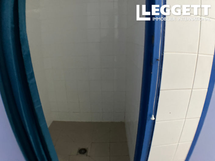 Image No.9-3 Bed Land for sale