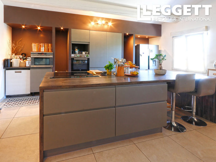 Image No.5-3 Bed House for sale