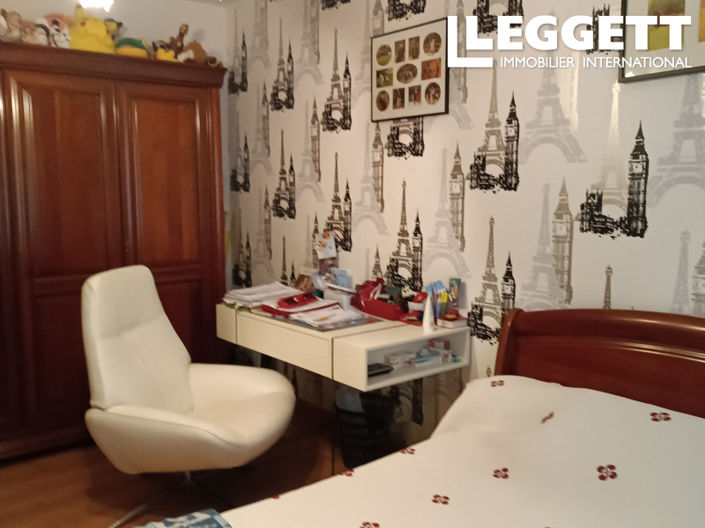 Image No.5-5 Bed House for sale