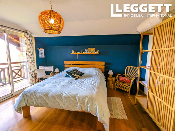 Image No.7-4 Bed House for sale