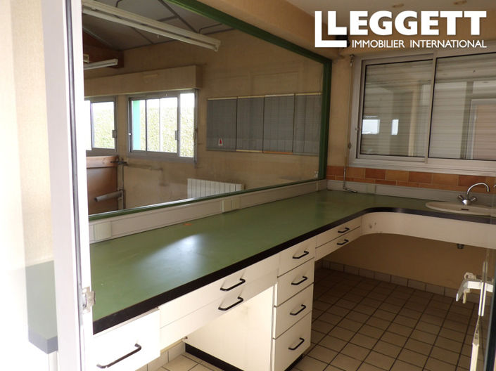 Image No.5-1 Bed Commercial for sale