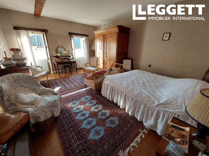 Image No.9-7 Bed House for sale