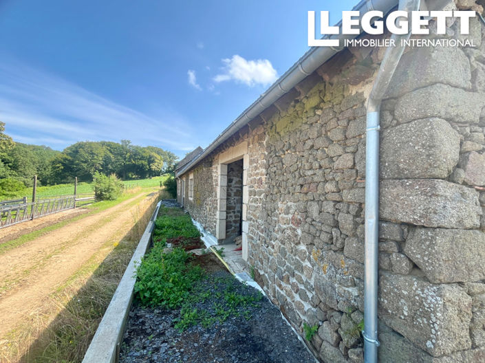 Image No.10-2 Bed House for sale