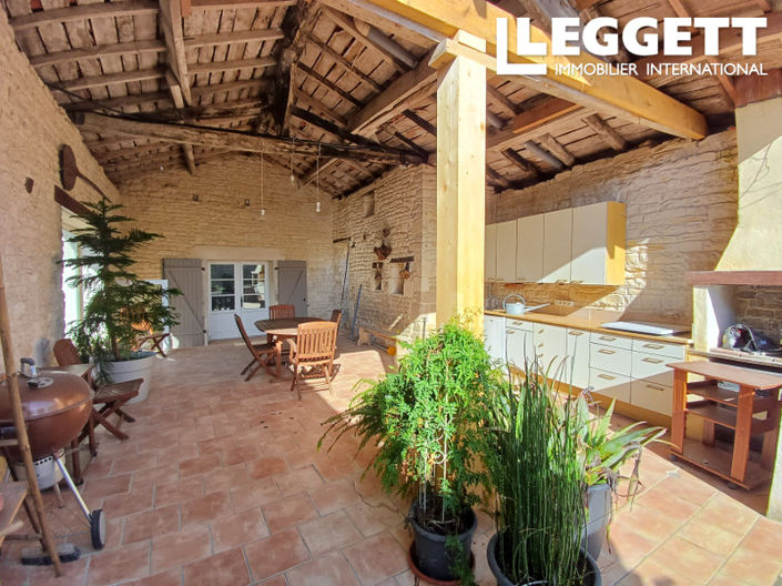 Image No.10-4 Bed House for sale