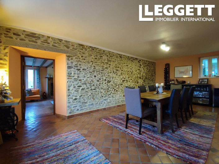 Image No.5-5 Bed House for sale