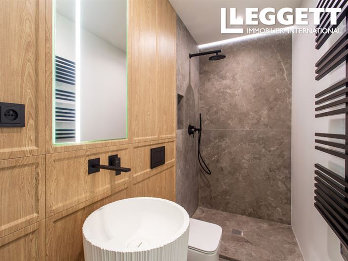 Image No.8-2 Bed Apartment for sale