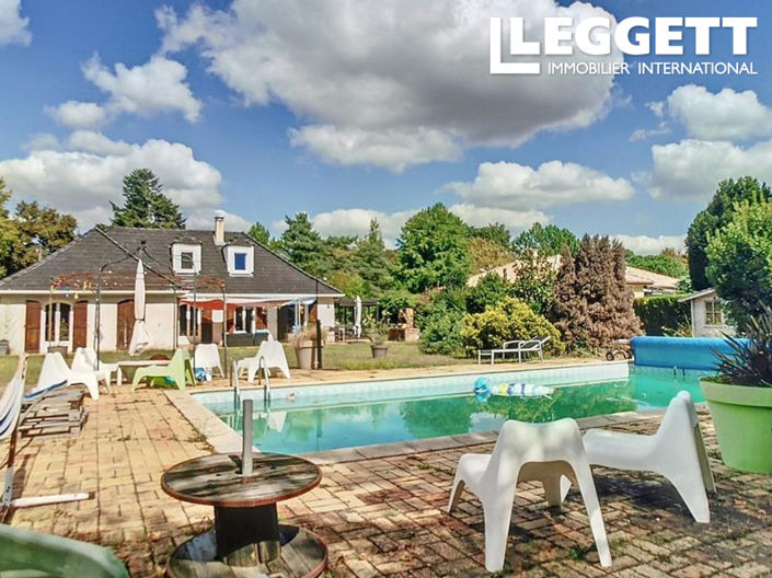 Image No.1-4 Bed House for sale