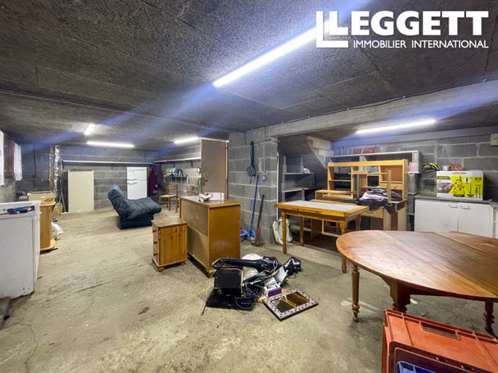 Image No.9-5 Bed House for sale