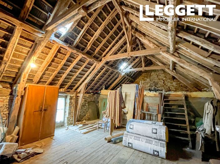 Image No.10-3 Bed House for sale