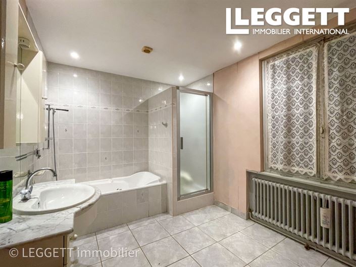 Image No.8-3 Bed House for sale