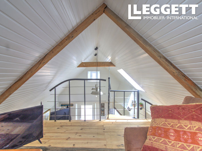 Image No.8-2 Bed House for sale