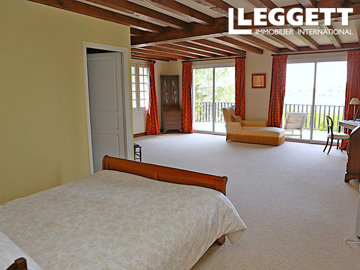 ahr0chm6ly9jzg4uagvzdglhlmltbw8vaw1hz2uvvevom