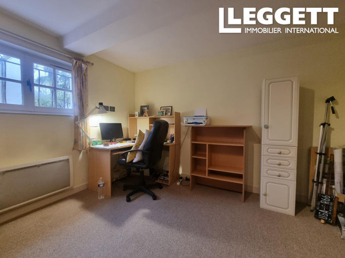 Image No.10-3 Bed House for sale