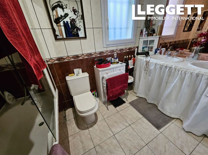 Image No.7-4 Bed House for sale