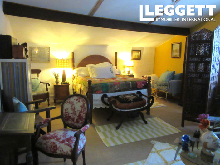 Image No.5-2 Bed House for sale