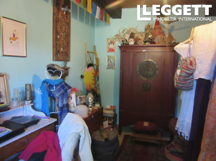 Image No.6-2 Bed House for sale