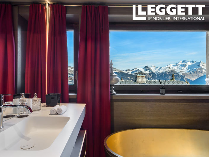 Image No.2-5 Bed House for sale