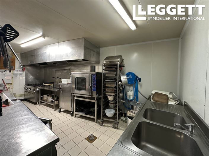 Image No.6-15 Bed Commercial for sale