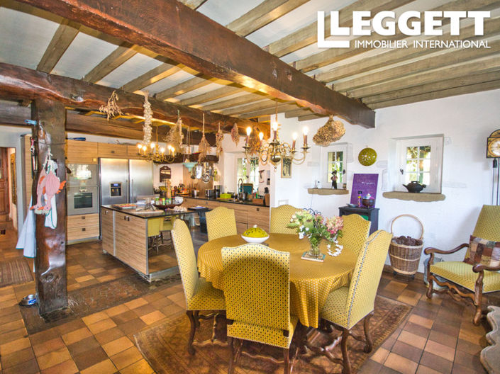 Image No.5-9 Bed House for sale