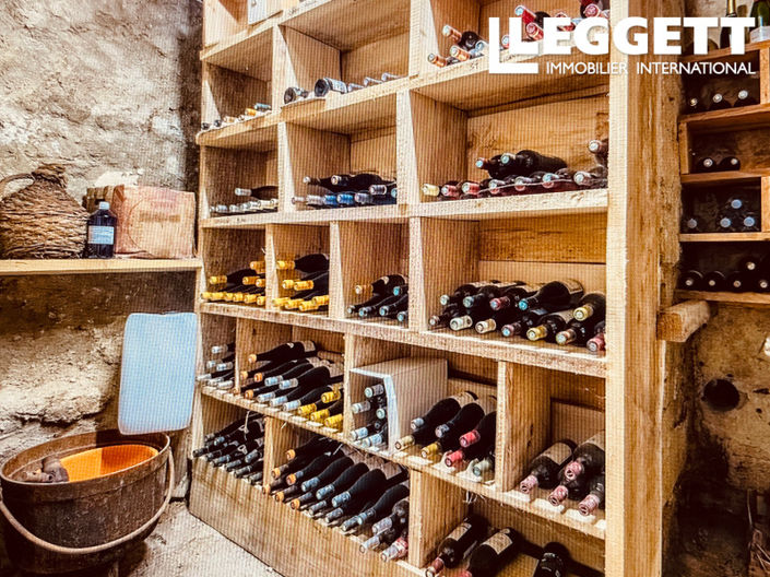 Image No.10-4 Bed House for sale