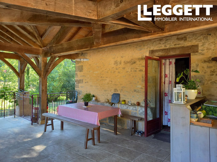 Image No.2-4 Bed House for sale