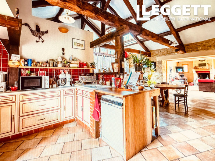 Image No.6-4 Bed House for sale