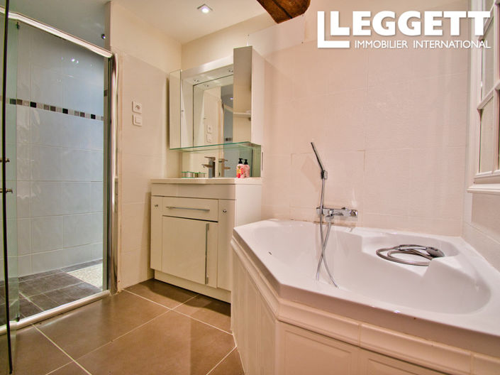 Image No.7-4 Bed House for sale