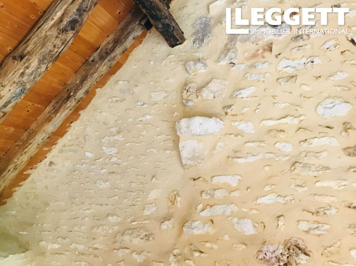 Image No.10-1 Bed House for sale