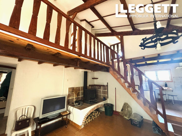 Image No.10-3 Bed House for sale