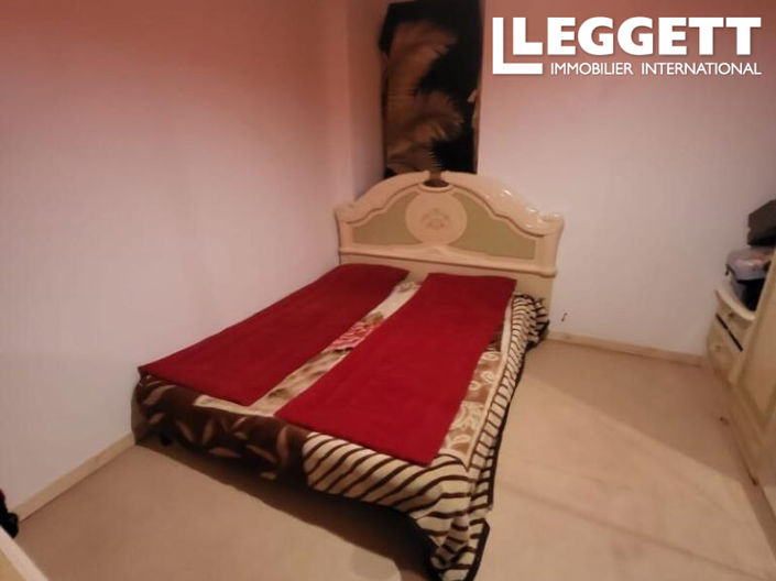 Image No.5-5 Bed House for sale