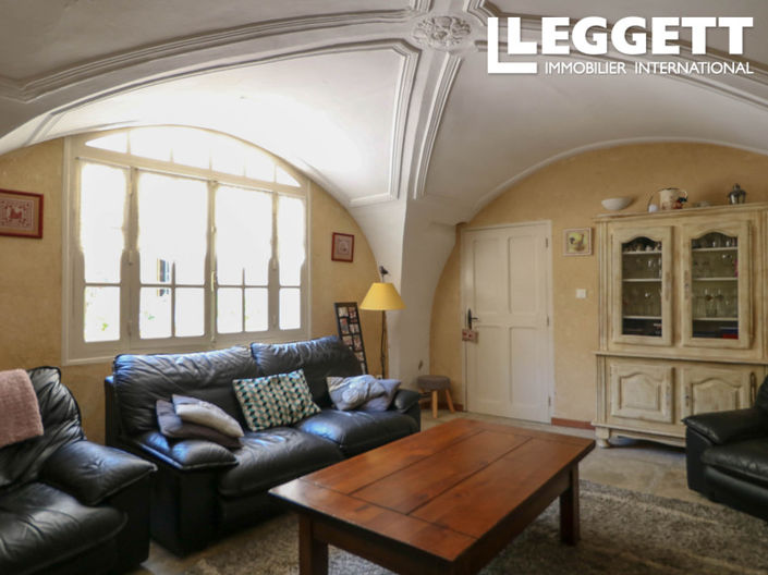 Image No.5-9 Bed House for sale