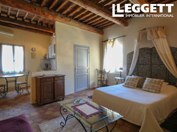 Image No.6-9 Bed House for sale