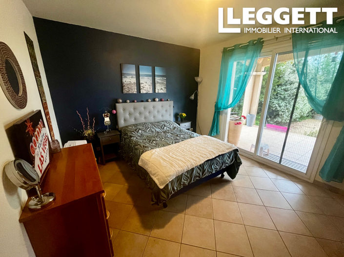 Image No.7-3 Bed House for sale