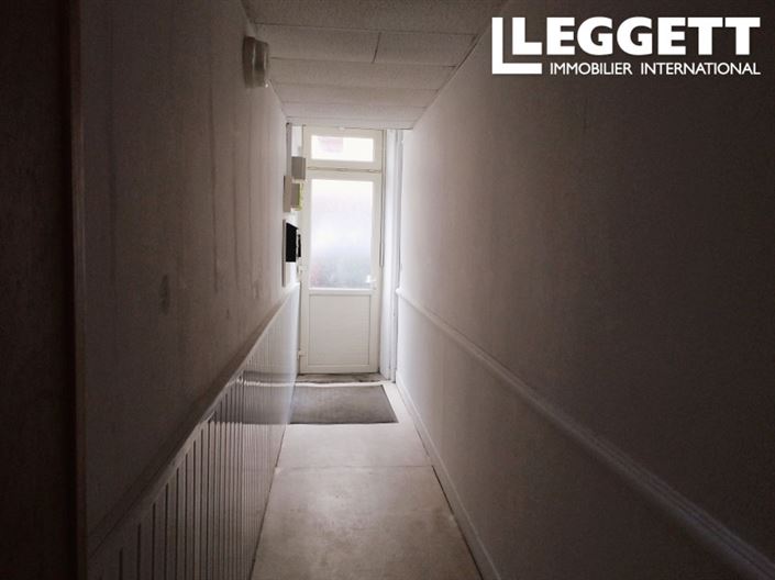 Image No.8-2 Bed House for sale