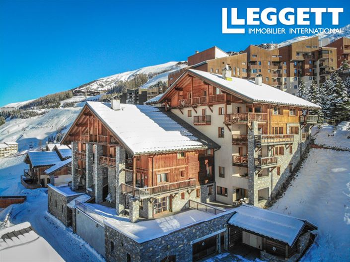 Image No.10-6 Bed Apartment for sale