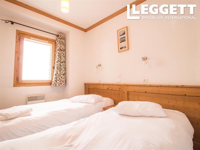 Image No.7-6 Bed Apartment for sale