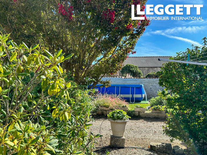 Image No.10-3 Bed House for sale