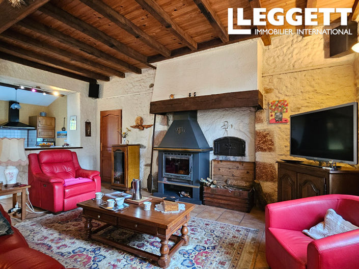 Image No.2-4 Bed House for sale