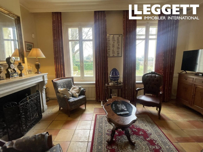 Image No.6-5 Bed House for sale