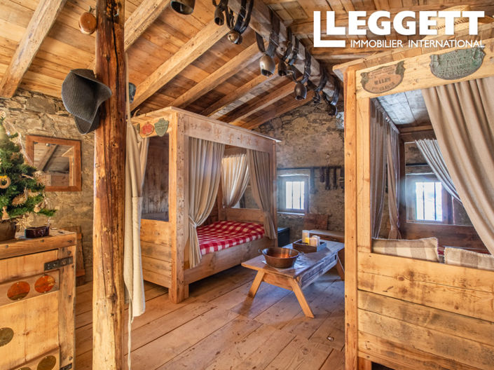 Image No.5-2 Bed House for sale