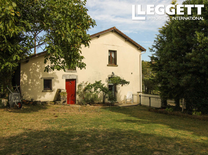 Image No.10-3 Bed House for sale