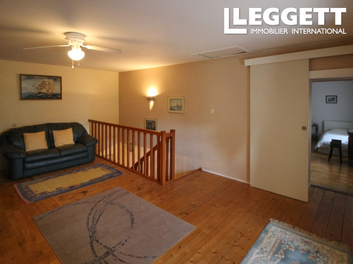 Image No.5-3 Bed House for sale