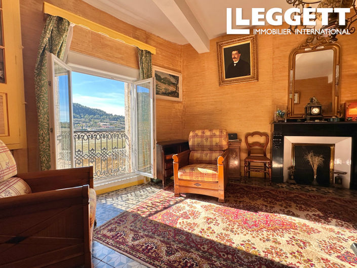 Image No.2-5 Bed House for sale