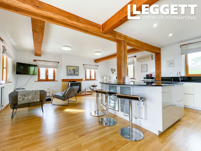 Image No.3-4 Bed House for sale